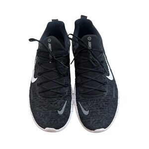 Size 10.5 Men's Nike Free Run 5.0 Black White CZ1884-001 Sneakers Shoes